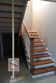 Лестница в Классическом стиле из сосны