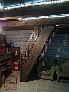 Лестница из сосны "Гусиный шаг"