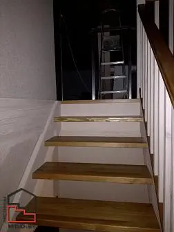 Лестница из сосны в "Скандинавском" стиле. Проект "а.г. Слобода"  Лестница из сосны в "Скандинавском" стиле. Проект "а.г. Слобода"