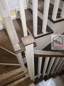 Лестница из дуба п-образная в Скандинавском стиле