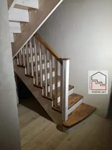 Лестница из сосны аг. Наквасы