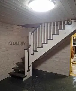 Г-образная лестница из сосны, Новый путь